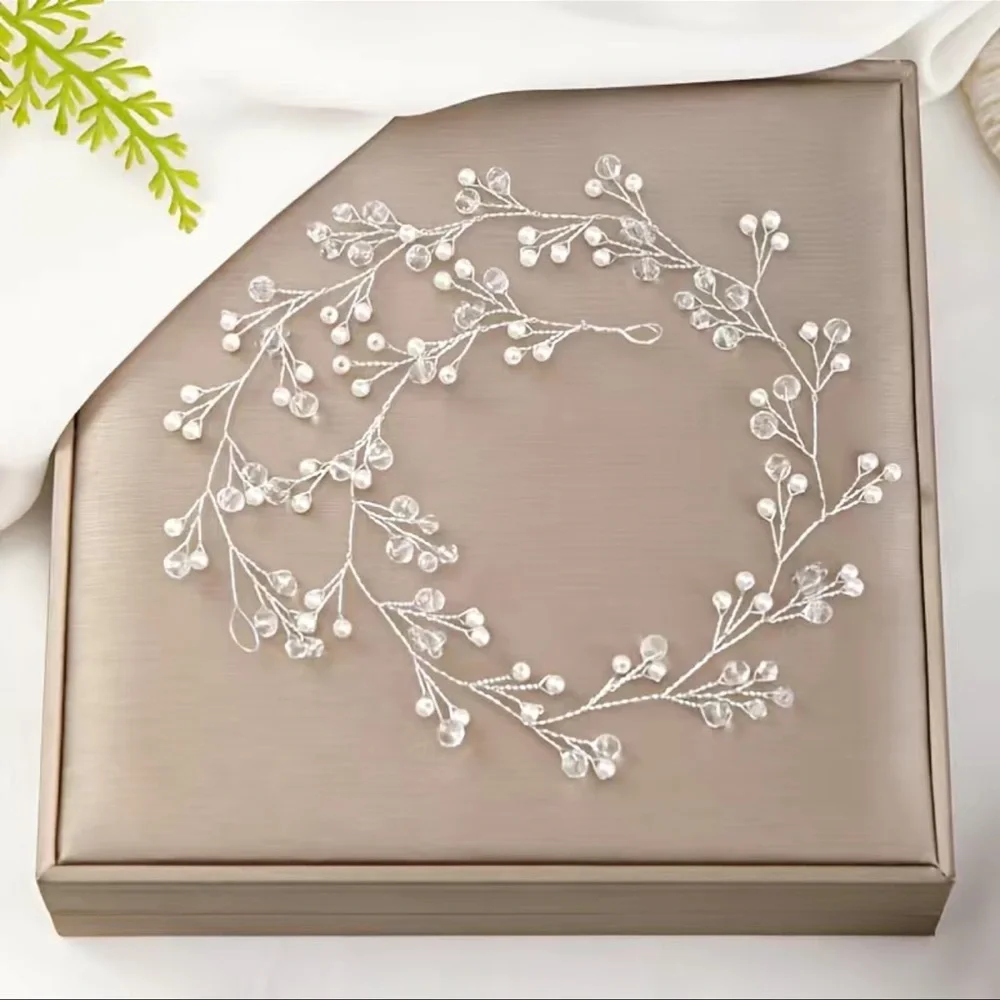 Bridal Hair Vine - Picture 3 of 5